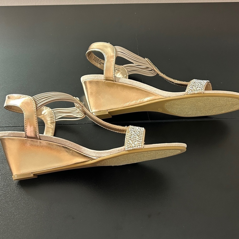 Silver Slipper Phoebe Women's Sandal Wedge Rose Gold Open Toe Size 81/2 M - Picture 6 of 7